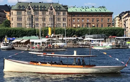 2 Hours Private Boat Charter in Stockholm