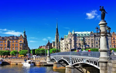 Stockholm Tour from Cruise Port with Vasa Museum and Old Town