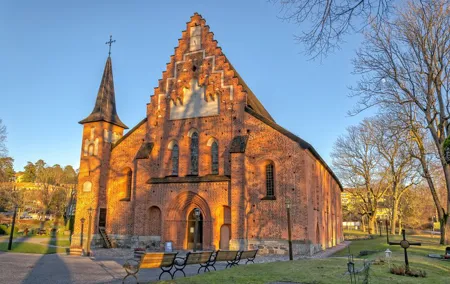Private Walking Tour of Sigtuna with Town Hall and Museum