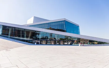 Oslo Private Tour: From The Opera to Vigeland Sculpture Park
