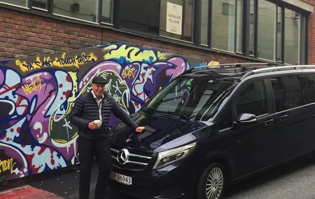 Private 5-hrs Oslo Exclusive Driverguide Luxury Limo/Van-Tour incl Museums
