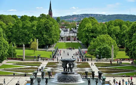 Oslo Highlights with a visit to the Viking Museum