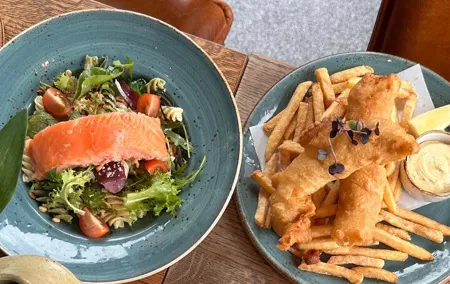 Oslo Highlights and Delights Tour with Salmon Tasting Lunch