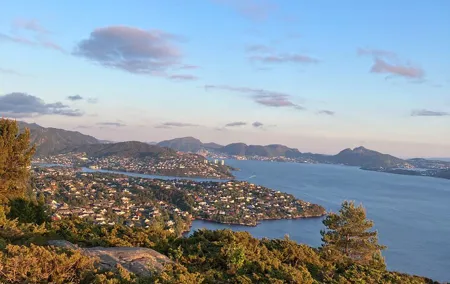 3-Hour Private Norwegian Hiking Experience with Local Guide