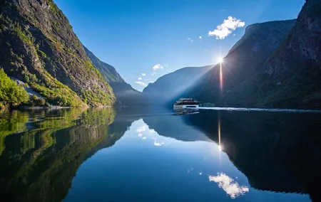 Private Guided Tour to Oslo Nærøyfjord Cruise and Flåm Railway