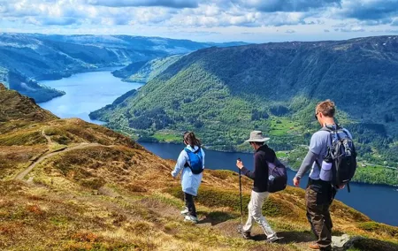 Full-Day Fjord Hiking private- Bergen