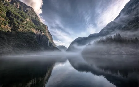 Private tour to Sognefjord and Flåm from Bergen, 24 hr refundable