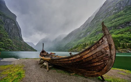 2-Day Round Trip from Bergen: THE GRAND SOGNEFJORD – fjords, waterfalls, glacier