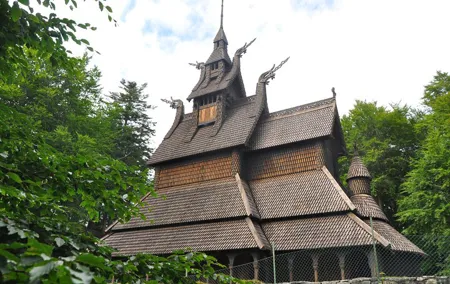 Guided Car Tour Old Bergen Museum and Fantoft, Stavechurch