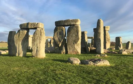 Half-Day Small-Group Tour to Stonehenge from Bath, inc Entry
