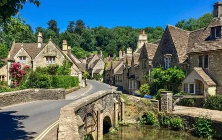 Cotswold Village Private Day Trip from Bath