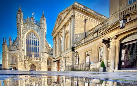 Private Smartphone photography Walking Tour Around Bath