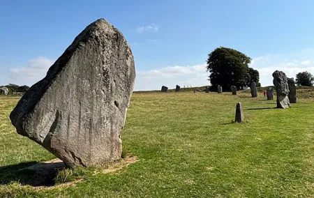 Avebury Stone Circles & Cotswold village Day Trip from Bath