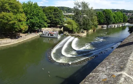 Bath self guided walking tour and scavenger hunt