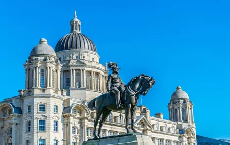 3 Hours Private Walking Tour with a Local Guide in Liverpool