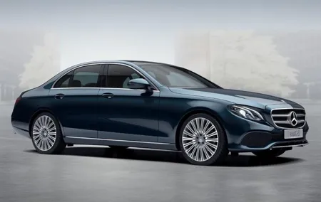 Departure Transfer: Liverpool to Airport LPL by Business Car