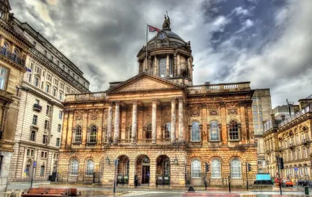 Self-Guided Liverpool Scavenger Hunt: Lucky Liverpool
