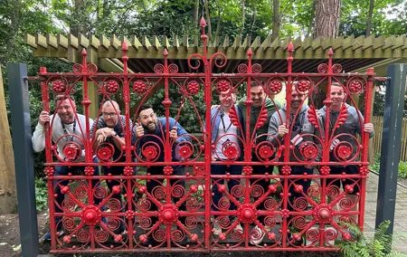 Private Beatles & Beer Bus tour 4 hour with drinks 1-8 people
