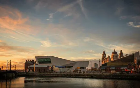 Private Tour of Liverpool with Guide and Vehicle