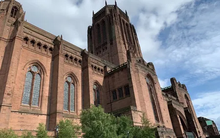 Private Liverpool Culture Walking Tour, Ghosts & Two Cathedrals.