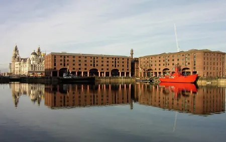 Corners of Liverpool Family Private Walking Tour
