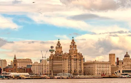 Explore Liverpool in 60 minutes with a Local