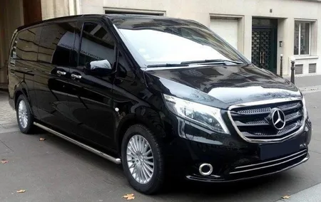 Departure Private Transfer: Liverpool to Liverpool Airport LPL in Luxury Van