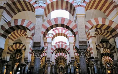 Guided tour of the Mosque-Cathedral of Cordoba in Spanish