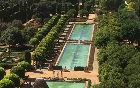 Guided tour of the Alcazar de los Reyes Cristianos in Spanish