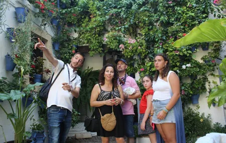 Guided Tour to the Popular Patios of Cordoba