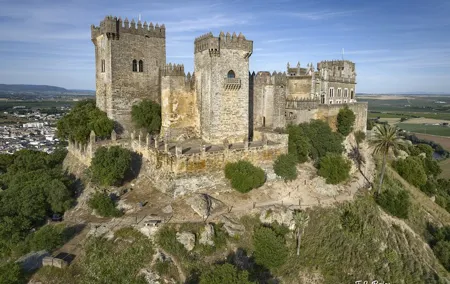 Guided tour of Almodovar Castle, entrance fee included
