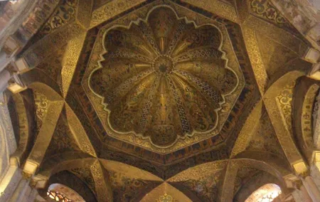 Visit Cathedral Mosque with official guide. Small groups