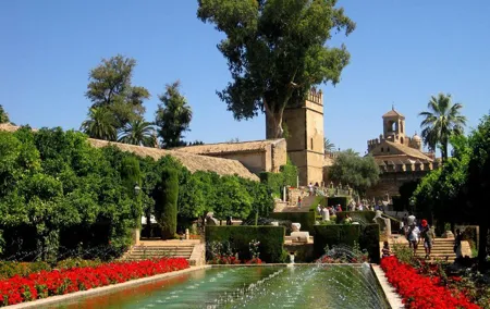 Mosque, Alcazar and Juderia Ticket Included Skip the Line