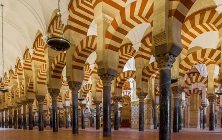 Private Tour of Córdoba from Seville with Tapas Route