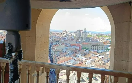 Pamplona Cathedral Guided Tour History Curiosities and Art