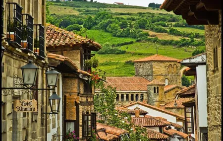 Private 8-hour Excursion to Santillana de Mar and Santander from Bilbao
