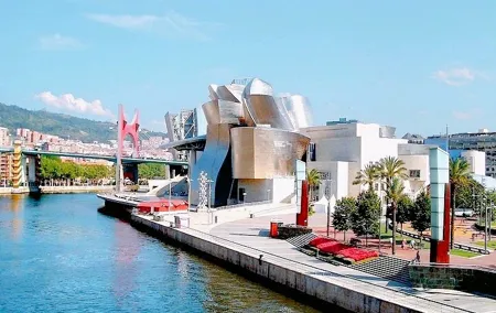 CERTAL Exclusive Tour: GUGGENHEIM Museum + BASQUE Menu Bilbao (4h)