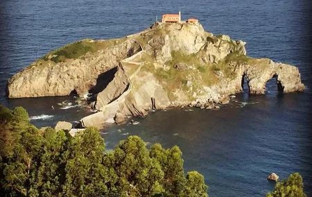 Bilbao to San Sebastian: Basque Country Private Sightseeing Tour