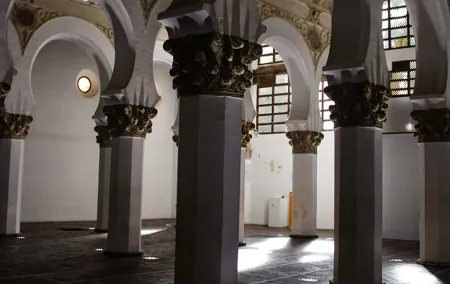 Toledo Historical Small Group Tour with Cathedral & Monuments