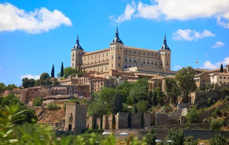 Hello Toledo: Private 2-Hour Intro City Walk with Local Guide
