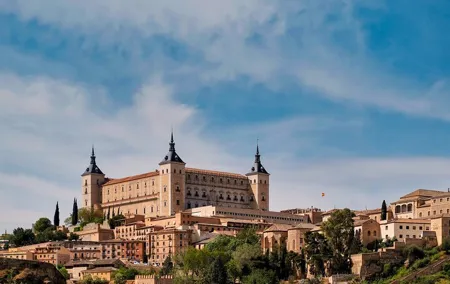 Toledo Private Tour with Official Guide and Entrances included