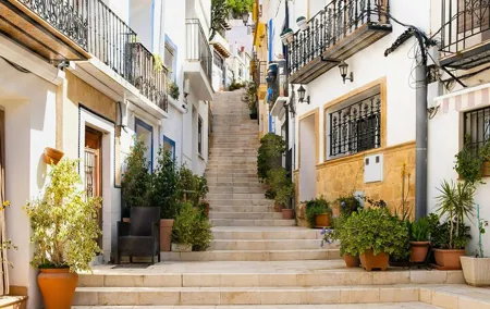 Alicante Highlights Tour for Cruise Passengers with Port Pickup