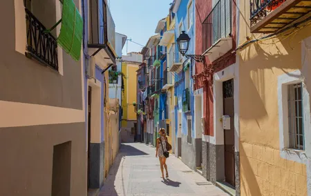 Charming villages: Villajoyosa & Altea