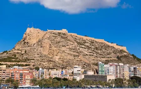 Walking Tour of Alicante: 12 Hidden Gems with a Local Guide