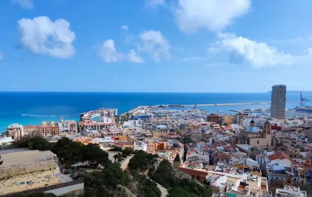 Shared Walking Tour Experience in Alicante Spain