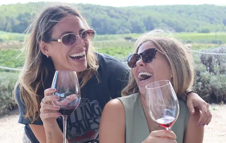 From Alicante: Private Wine Tasting & Tapas at 2 Premium Wineries