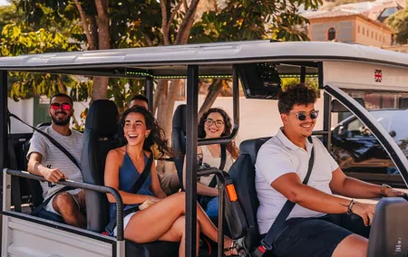 Private tour Valencia 1 hour explores the city by Tuk and Flow