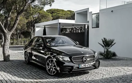 Arrival Transfer Valencia Airport VLC to Valencia City by Sedan