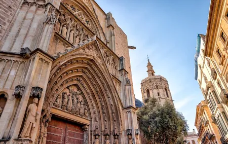 Essential Walking Tour of Valencia