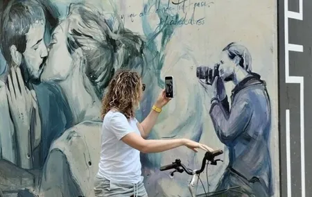 Valencia Street Art | Private Tour by Bike or Electric Ride